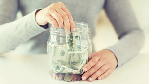¿Cómo hacer dinero sin trabajo?