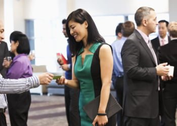 IMPORTANTE: Como empezar una conversación con extraños en un evento de networking