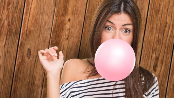 CURIOSO: El chicle bronceador