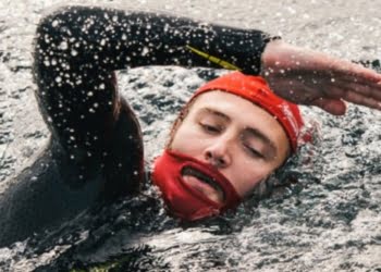 CURIOSO: Gorro de natación para hipsters y barbudos