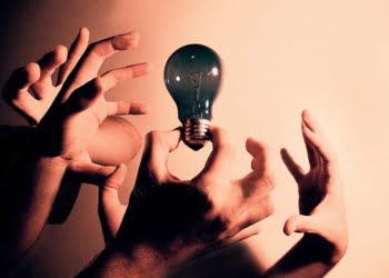 Convertir emociones negativas en creatividad laboral