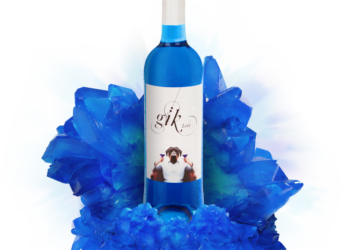 CURIOSO: Lanzan un vino azul