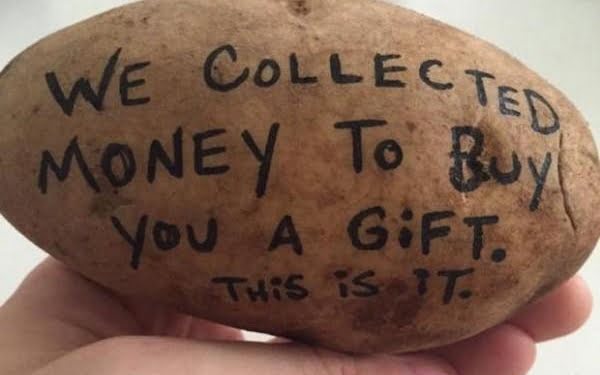 CURIOSO: Emprendedor gana US$ 10,000 mensuales enviando papas por correo