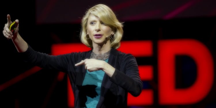 #TEDTalk: Amy Cuddy: “Tu lenguaje corporal le da forma a quién eres”
