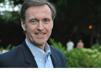 CHRIS LOWNEY: Los dueños de pymes pueden aprender del Papa a reflexionar y a ensuciarse los pies”