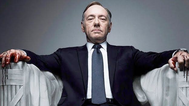 EDUARDO REMOLINS: Las 5 virtudes que Francis Underwood puede enseñarte
