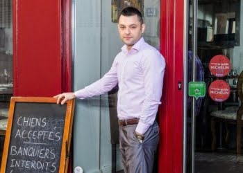 #JUSTICIA: Dueño de restaurante prohíbe la entrada a banqueros, luego de que le rechazaran un préstamo