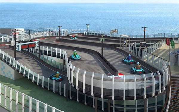 CURIOSO: Crucero con pista de kartings incluida