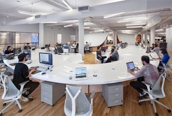 ¿Sabes cuánto puede afectar la iluminación a tu desempeño en el trabajo?