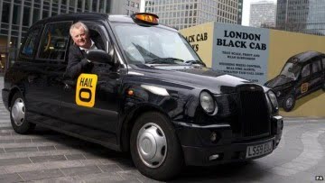 La historia de Russell Hall, el taxista emprendedor