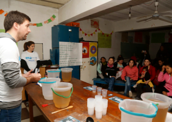 Agua segura para las familias de la Villa 21-24