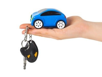 Qué tener en cuenta a la hora de alquilar un auto en viajes