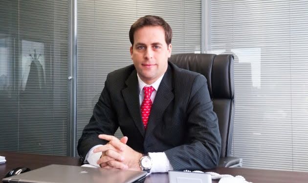 PASES: Director Comercial de FCA Automobiles Argentina