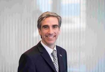 PASES: Director de Business Imaging Solutions Group en Canon Chile