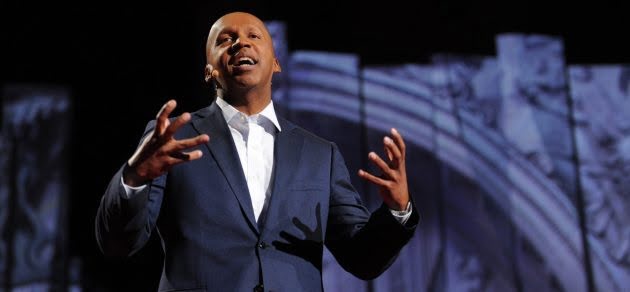 3 consejos para presentaciones de Bryan Stevenson, el orador TEDx más ovacionado