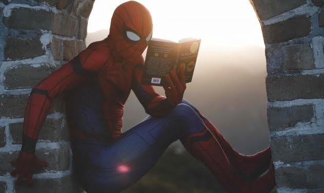 La verdad tiene estructura de ficción