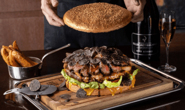 Japón lo hizo: Hamburguesa premium de usd 900!!!