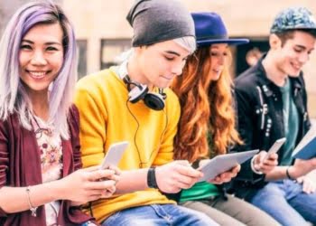 La Generación Z comienza a insertarse en el mercado laboral  ¿Cómo piensan el trabajo y cuáles son sus objetivos?