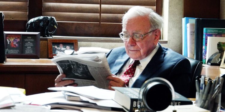 Entre los documentales de negocios más recomendables se encuentra Becoming Warren Buffett