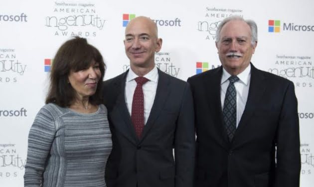 Para Jeff Bezos, no se equilibra el trabajo y la vida personal