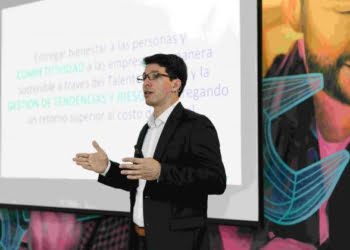 El gerente de Markerting de Sura, Nicolá Lamiaux presentó "Empresas Sura"