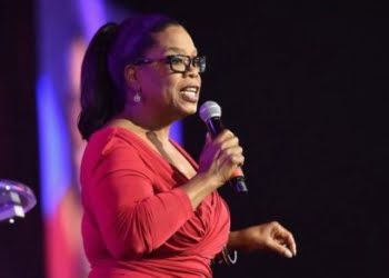 Ser tu mismo, en lugar de "encajar", el genial consejo de Oprah y Melinda Gates