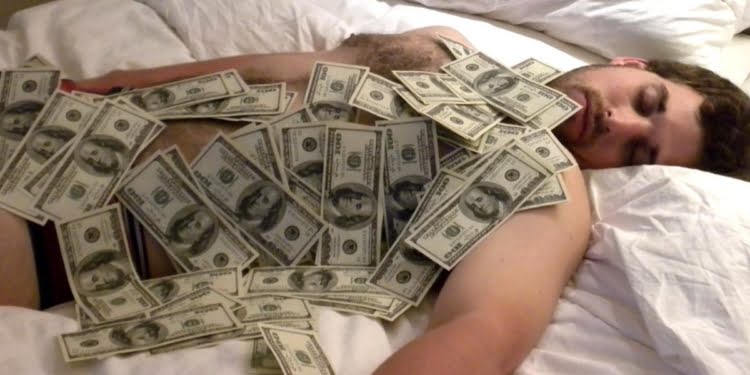 10 formas de seguir ganando dinero mientras estás durmiendo