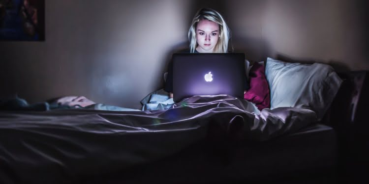 Tips para dejar trabajar en la cama y dormir bien
