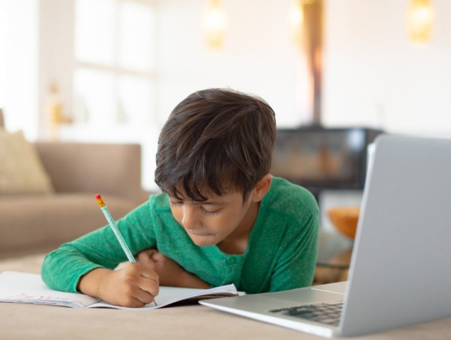 La plataforma educativa "Aprender en Casa", está disponible sin cargo durante la cuarentena