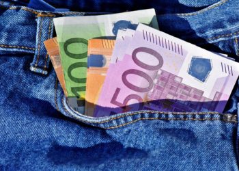 Europa lanza un fondo de inversión para apuntalar la economía en plena pandemia