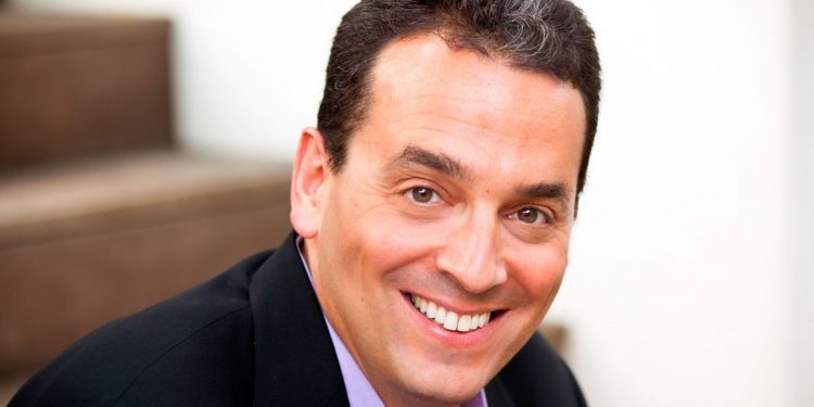 Daniel Pink aconseja a líderes resilientes