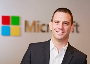 Gerente General para clientes medianos, pequeños y corporativos de Microsoft Latinoamérica.