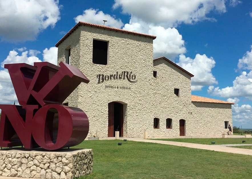 turismo y vino para la familia: BordeRío