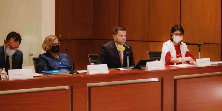 La Secretaría de Hacienda de México firmó un convenio de colaboración para impulsar el desarrollo de habilidades digitales financieras para las mujeres