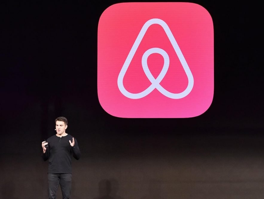 El CEO de Airbnb, Brian Chesky, revela como construir la mejor cultura empresarial