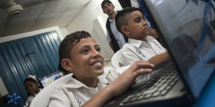 la digitalización es clave en la educación
