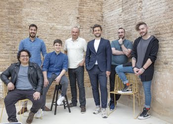 Criptan suma profesionales a su equipo
