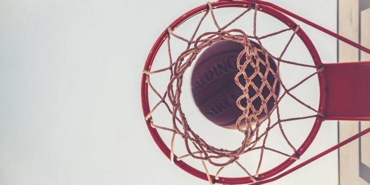Los favoritos para ganar el anillo de la NBA