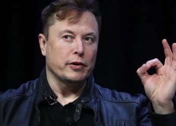 Las 8 estrictas normas laborales que Elon Musk impone en Tesla