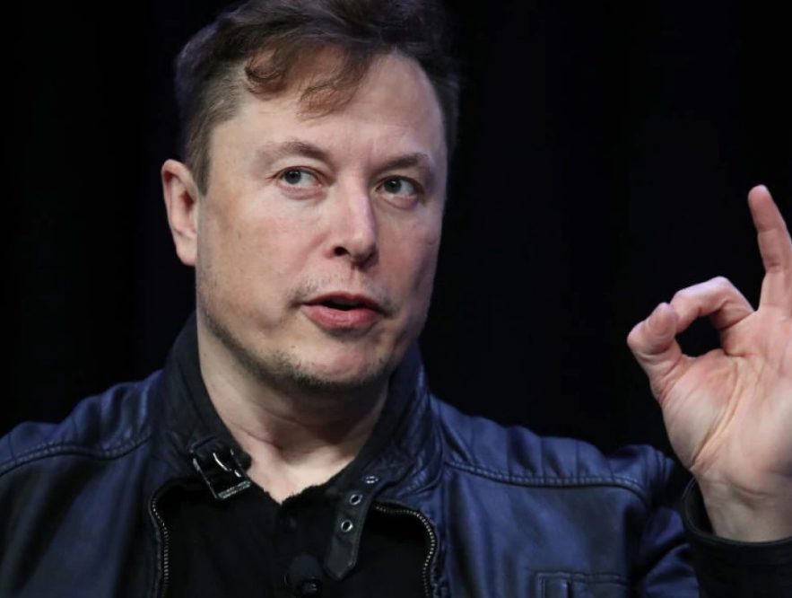 Las 8 estrictas normas laborales que Elon Musk impone en Tesla