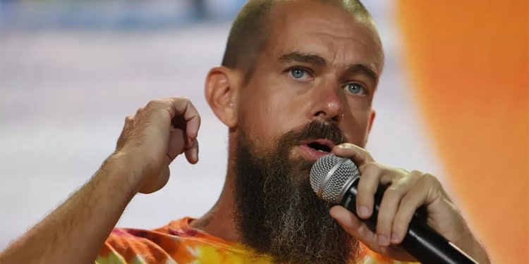 Dorsey. el CEO que no se concentra mucho tiempo en nada