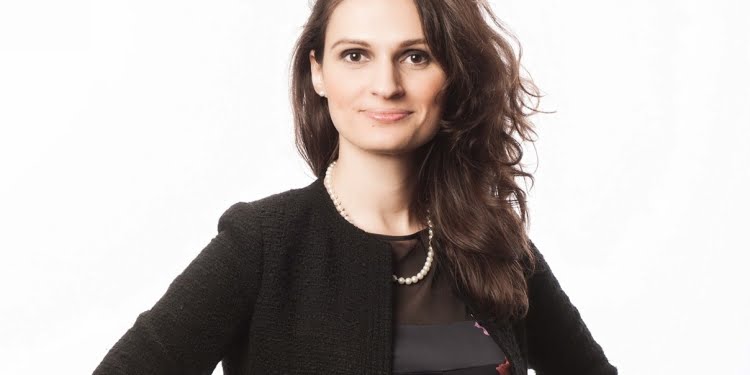 Alina Vanderberg revela cómo reducir la brecha de género en la industria tecnológica
