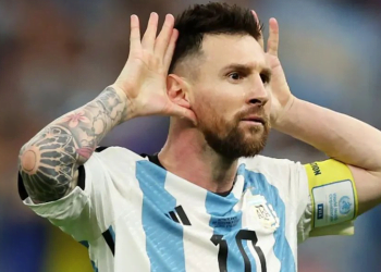 Cómo levantar “Tu” Copa del Mundo todos los días: Cómo lo hace Messi, y 10 preguntas para descubrir tu pasión y vivir de ella