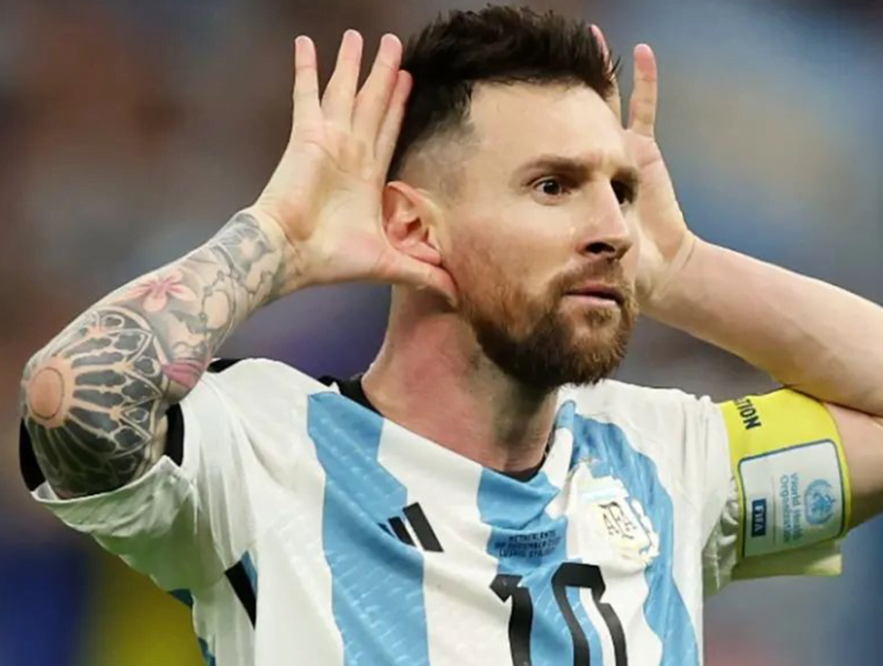 Cómo levantar “Tu” Copa del Mundo todos los días: Cómo lo hace Messi, y 10 preguntas para descubrir tu pasión y vivir de ella