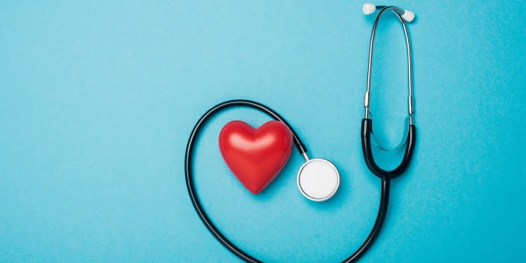 La educación atrasada y la salud enferma