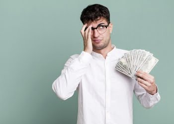 Las enormes desventajas de renunciar a tu trabajo para ganar dinero en línea