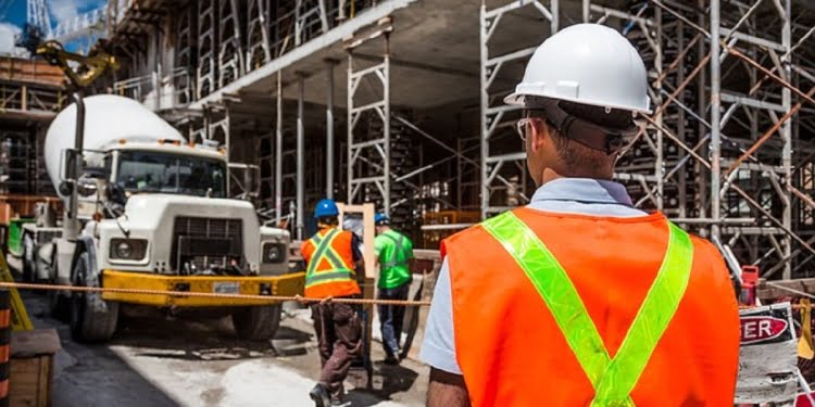 Guía para rentar maquinaria ligera en Cancún con un buen proveedor