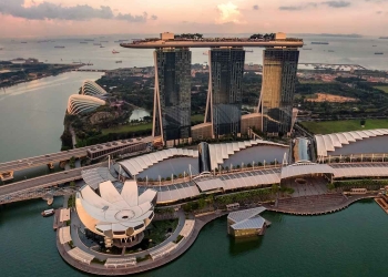 Como saoió Singapur de la pobreza