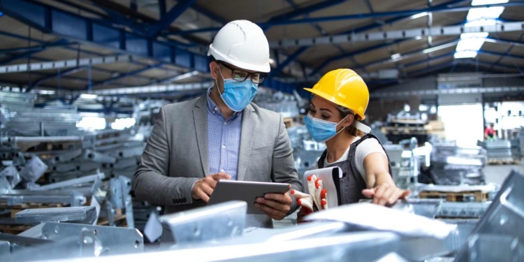 Ventajas de estudiar Ingeniería Industrial en formato online